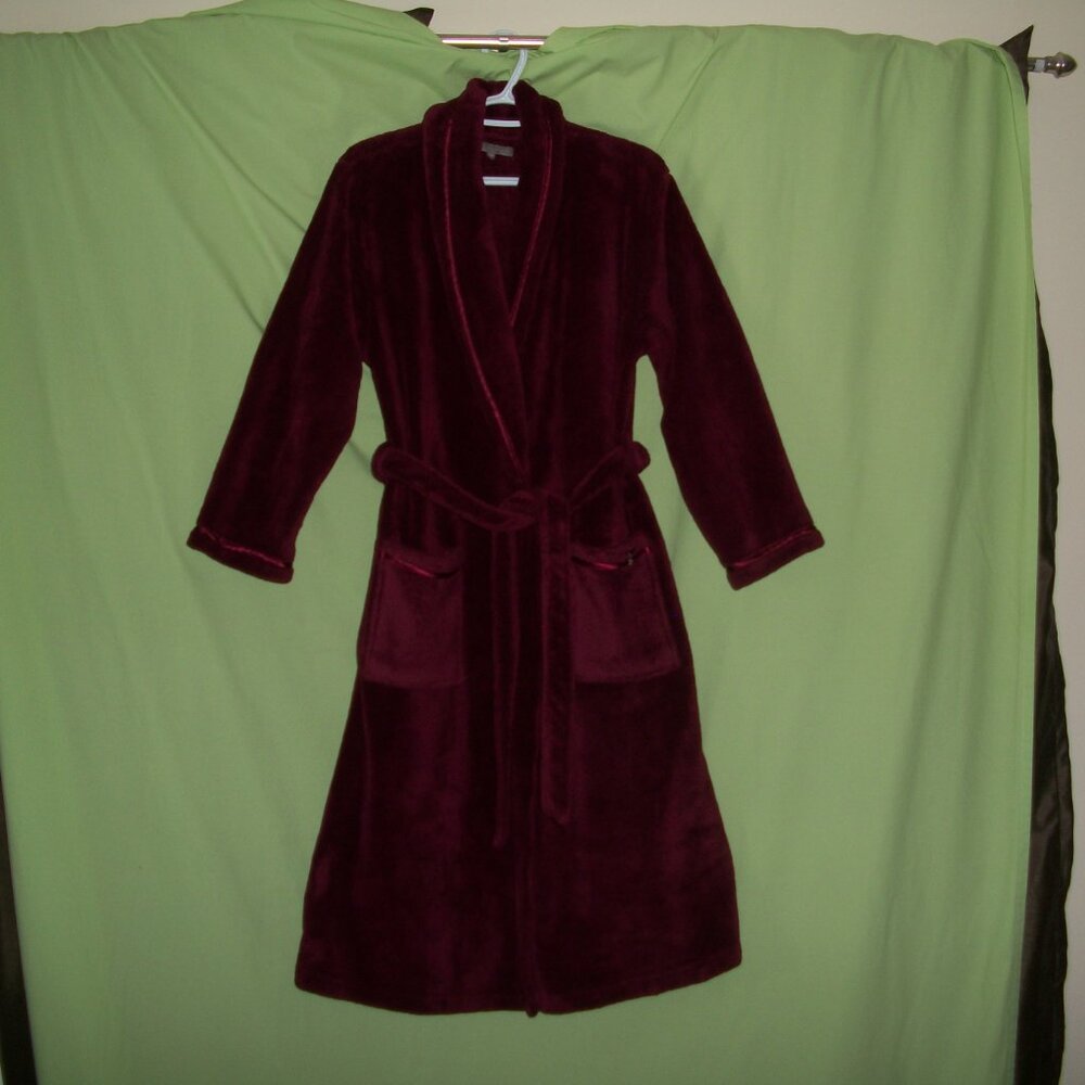Loungeable Merlot Color Women's Fleece Bathrobe Plush